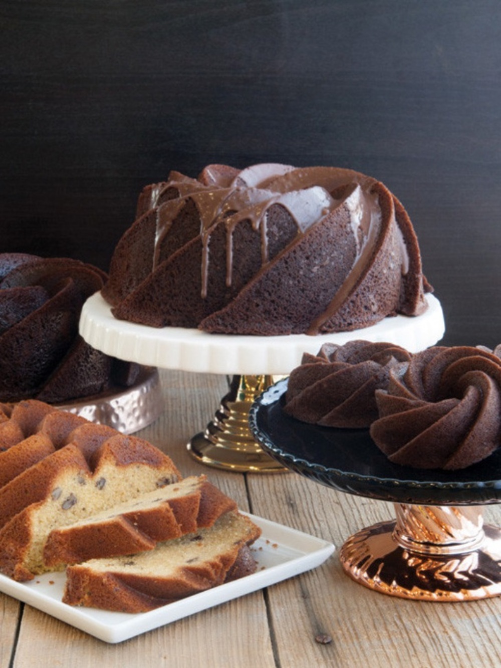 Nordic Ware Heritage Bundt Pan. 10 cup - Picture 13 of 14